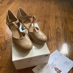 la duca theresa 2.5” dance heels. never worn. new condition.